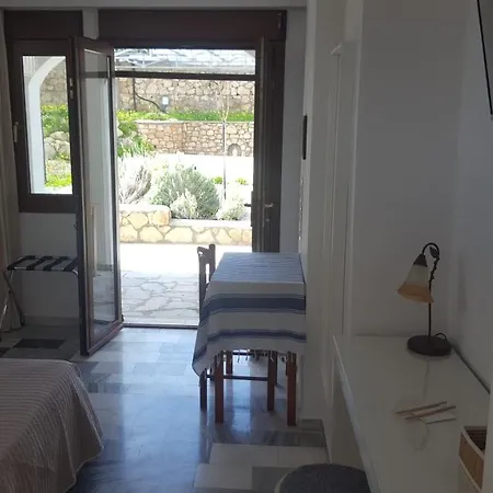 Anemos Vacation Homes *
